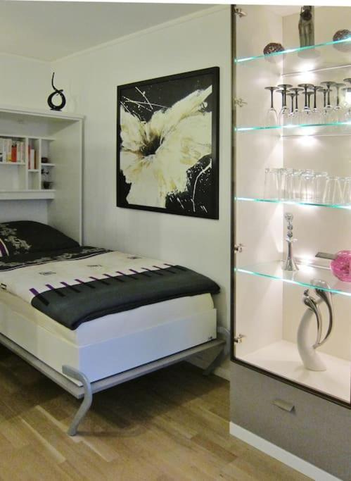 Modernes 1 Zimmer Luxusappartement Kleiner Roland Mit Parkplatz Und Balkon In Bremen Naehe Zentrum Exterior foto